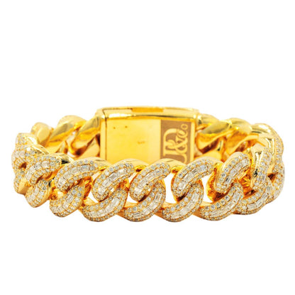 Custom 10k Gold 32.49ctw Emerald and Round Diamond Cuban Bracelet. 9” Length - Johnny Dang & Co